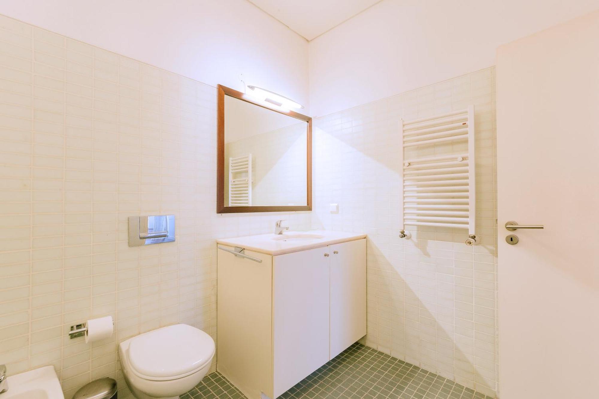 Chiado 2 Bedroom Elegant Lisbon